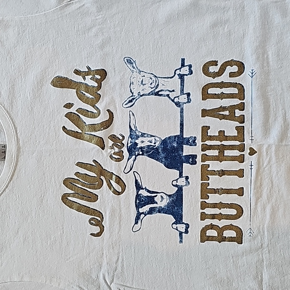 FUNNY MOM FARM TEE. SIZE LARGE